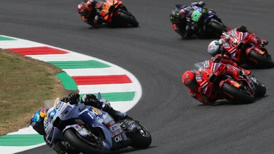 Власники Формули 1 придбали права на серію MotoGP: подробиці - Auto24