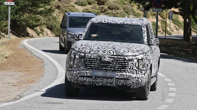 Шпигуни помітили новий Mitsubishi Pajero 2026 року під час випробувань