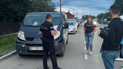 "Гуманітарні" автівки стає прибутковим бізнесом - Auto24