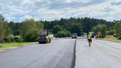 До пункту пропуску "Ягодин – Дорогуськ" будують широку дорогу - Auto24