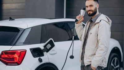 Отмена льгот на электромобили 2026: позиция Руслана Шостака - Auto24