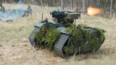 До вже задіяних 15 роботів THeMIS Україна приплюсує ще 150 таких машин - Auto24