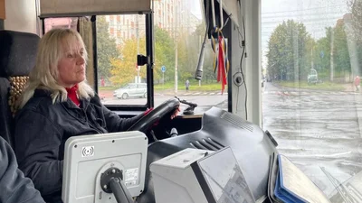 Перша жінка-водій автобуса у Львові: Тетяна Гліщинська - Auto24