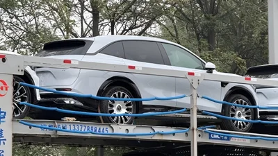 Zeekr 7X 2026: шпигунські знімки показують оновлений дизайн та систему 900 В - Auto24