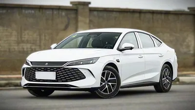 Китайцы выпустили гибрид, который проедет более 2000 километров и стоит $13600