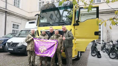 У Львівському донаті армійцям помічено електромотоцикли Eleek - Auto24