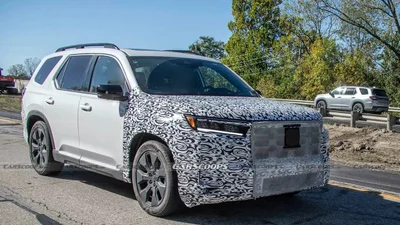 Оновлений Honda Pilot помітили під час випробувань: нова решітка, салон і очікуваний гібрид - Auto24