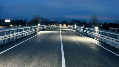 Под вечер пятницы открыли движение еще одним мостом на дороге из Киева через Вышгород и Десну в Чернигов - Auto24