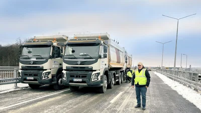 Львов по дорозі до кордону отримав новий шляхопровід - Auto24