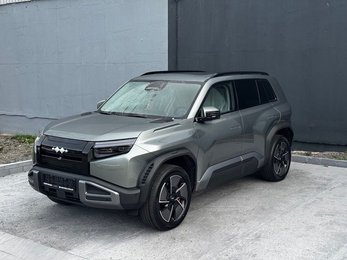 Нові електромобілі в Україні: рекорд листопада 2025 року та лідери ринку