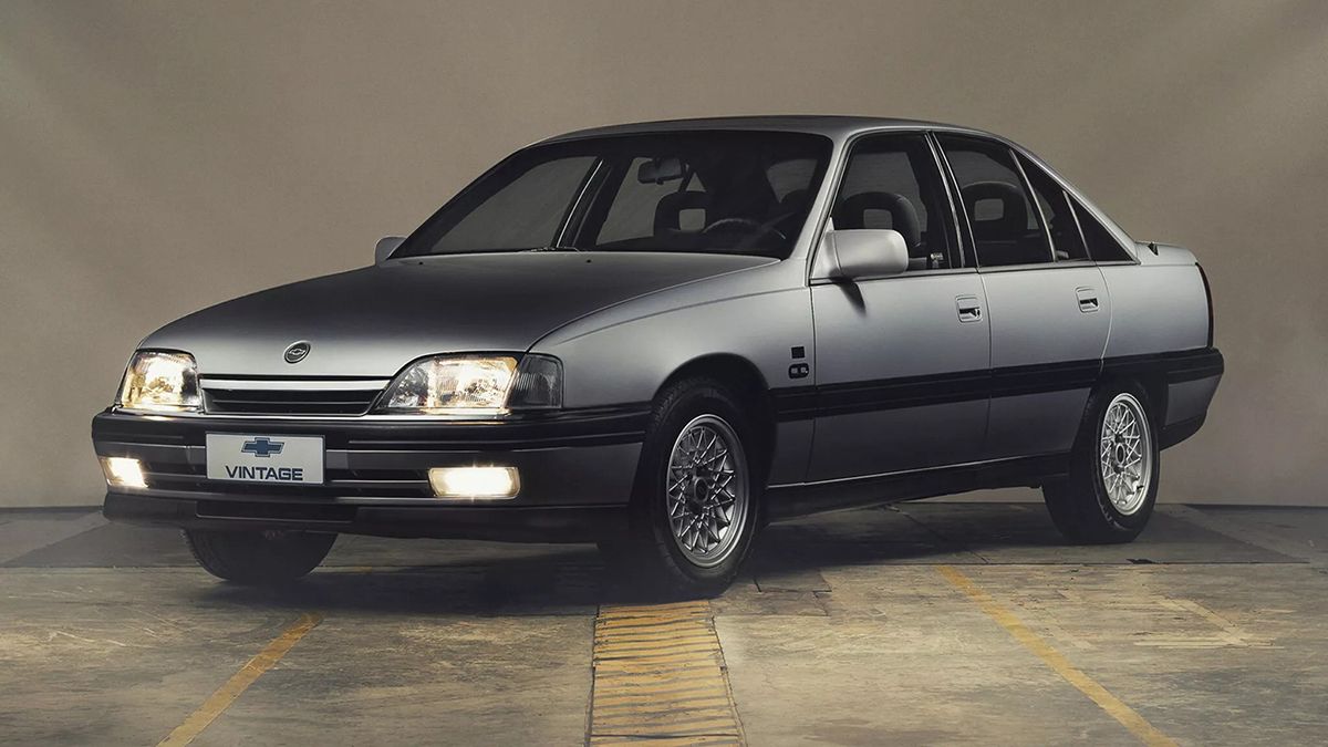 GM возродила редкий Chevrolet Omega 90-х и продала его за $80 000 - Auto24