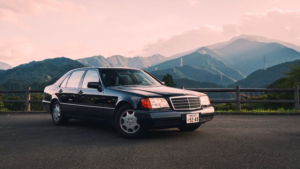 Видео: выхлоп за 12,5 тысяч долларов заставил Mercedes W140 S600 звучать, как болид Формула 1