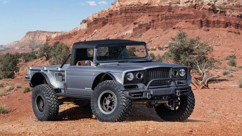 Пикап Jeep Scrambler попал в объектив (Видео) Пикап Jeep Scrambler попал в объектив (Видео)